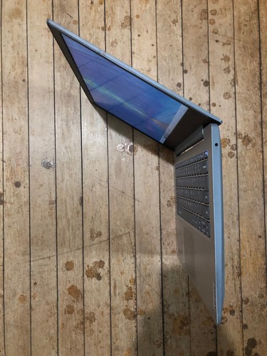 Lenovo IdeaPad Slim 1-14AST-05 (4 GB RAM, AMD A6-9220e, 64 GB eMMC, Windows 10) - Picture 4 of 9