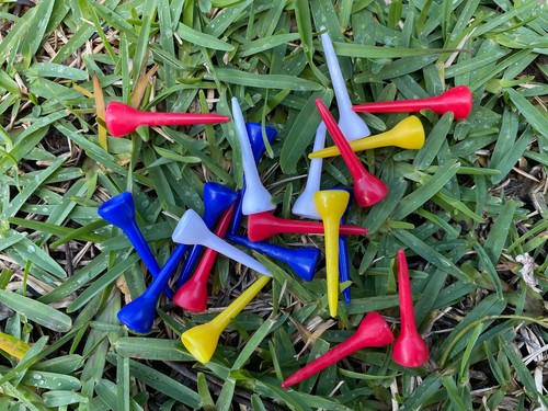 20 JOSAN Small Size Length 43mm Plastic Golf Tees Random Assorted Bright Colours - Picture 3 of 6
