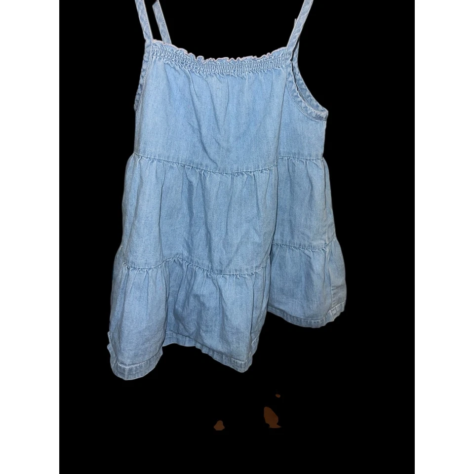 Camisa vaquera Hannah Anderson con volantes en capas Foto 2 de 4