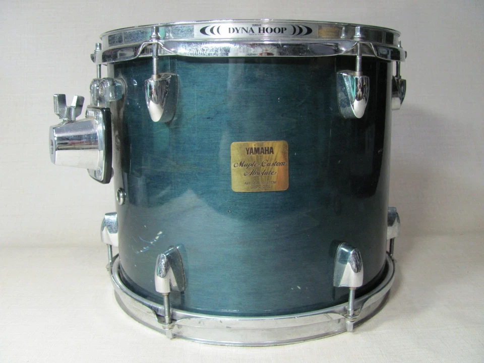 YAMAHA MAPLE CUSTOM ABSOLUTE TOM DRUM ATT1012 12”x10” VINTAGE SEA BLUE JAPAN - Image 2 of 4
