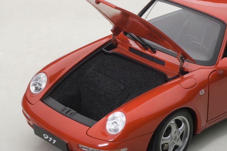 ユング様オートアート ポルシェ911 (993) Carrera 1:18 赤 ユング様オートアート ポルシェ911 (993) Carrera 1:18 赤