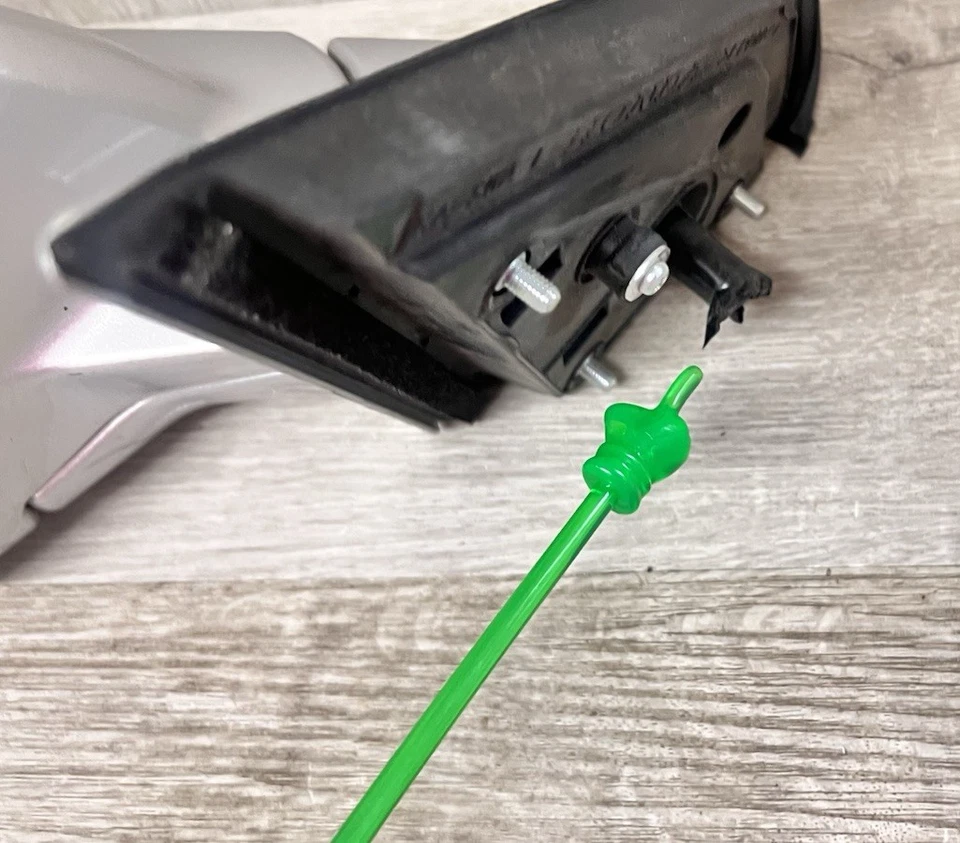 2007-2011 HONDA CR-V Driver Side LH Mirror OEM - Image 4 of 4