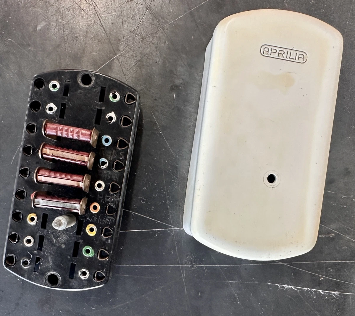 Ducati Bevel Aprilia Fuse Box Plate and Cover 750GT Moto Guzzi V7 Fuse Box 17154