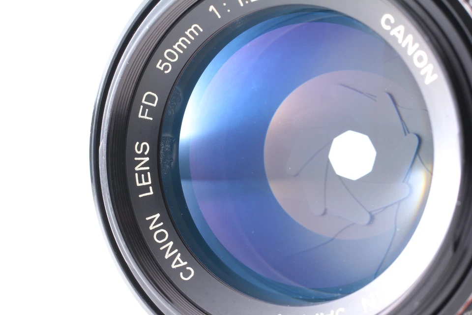 [Excelente COMO NUEVO con Capucha Original] Lente Canon Nueva FD NFD 50mm f1.2 L MF de JAPÓN Foto 2 de 4