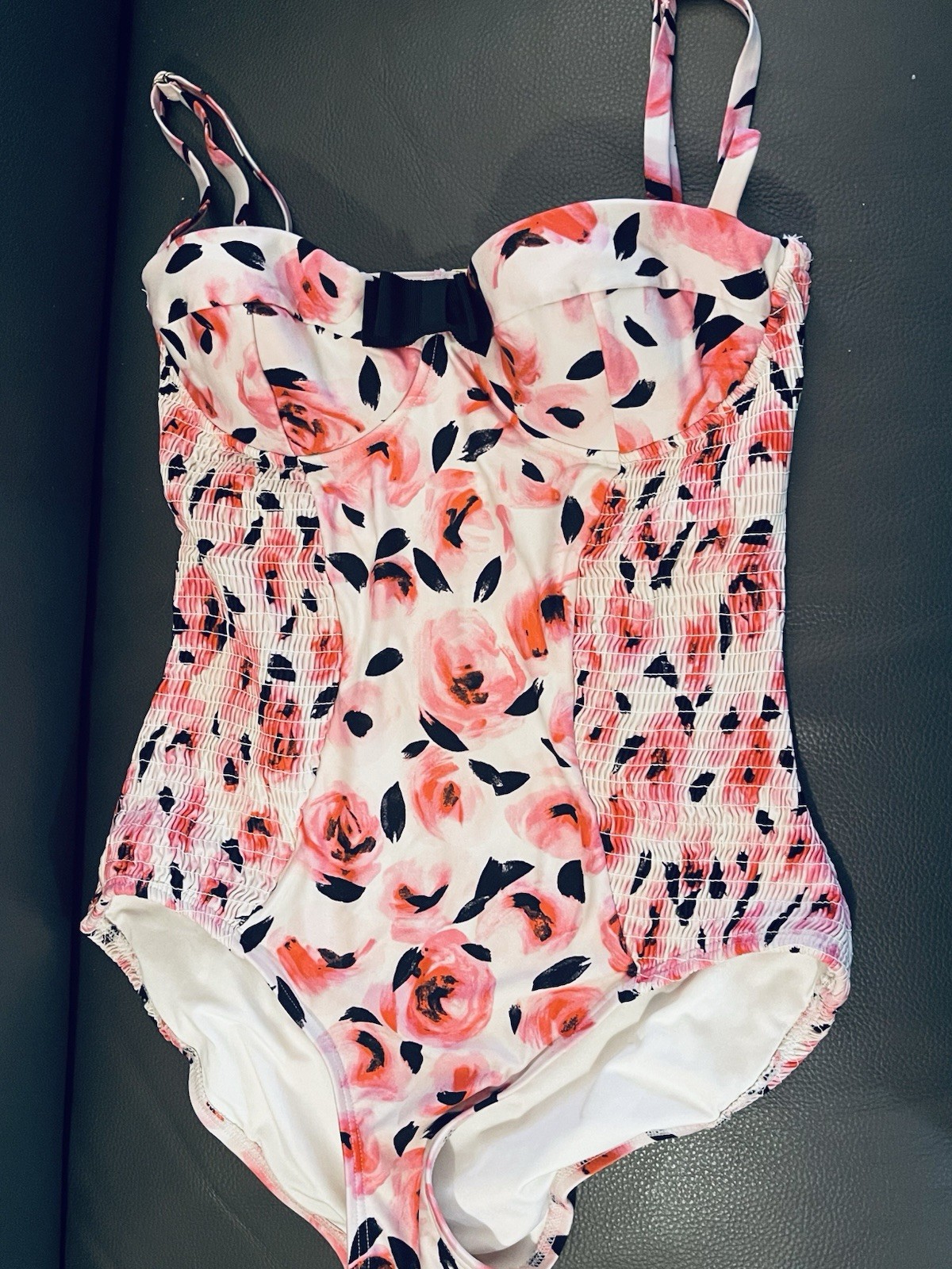 Kate Spade New York Bay of Roses One Piece Swimsuit Medium M Underwire Smocked