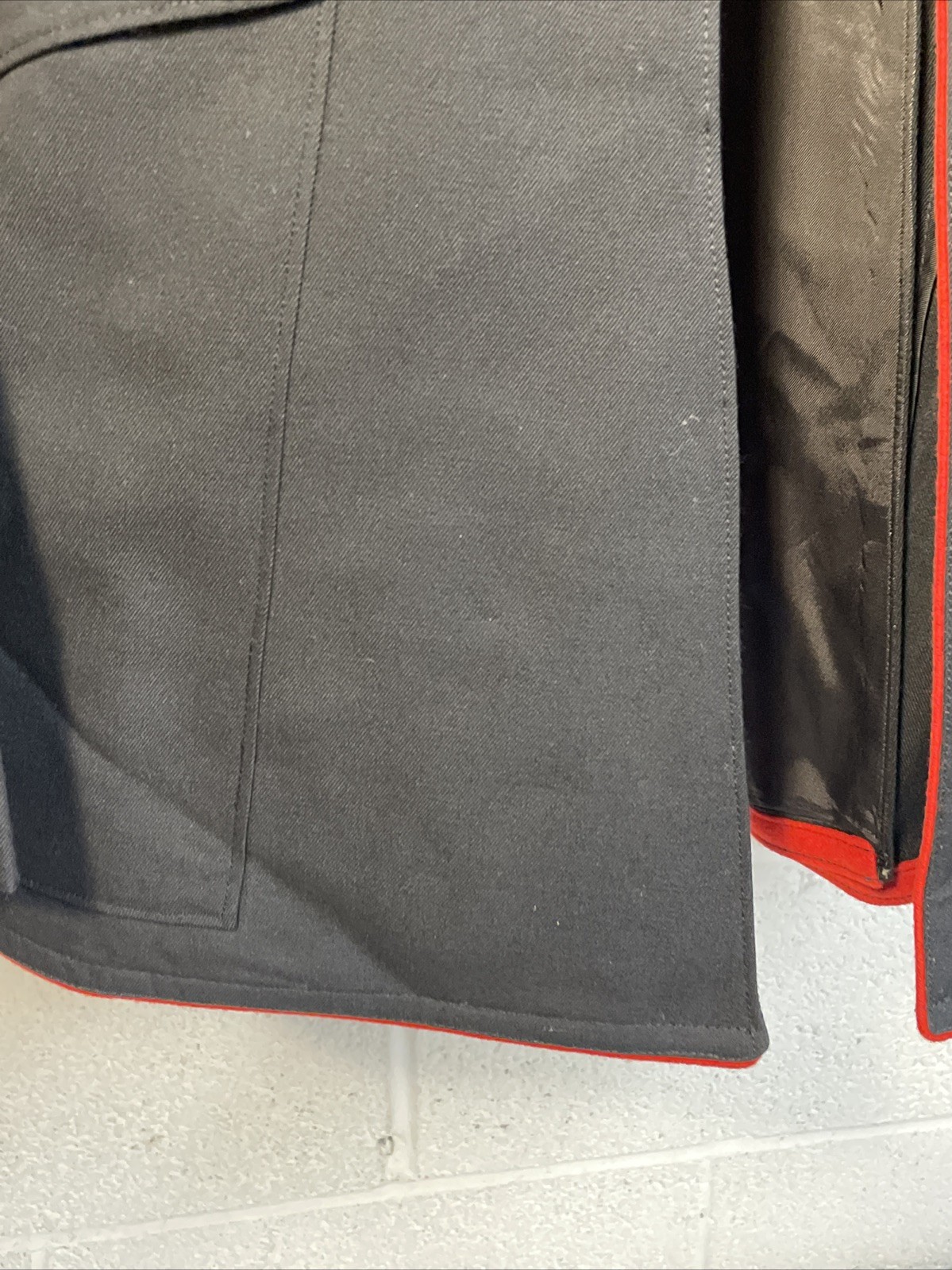 1989 USMC Uniform Dress Blue Jacket Coat MC Poly Wool Tunic Marines Size 35L NOS