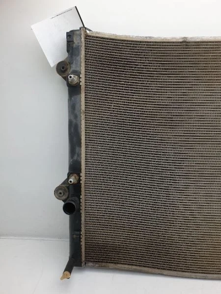 Радиатор подходит для 07-14 FJ CRUISER  - Изображение 2 из 4