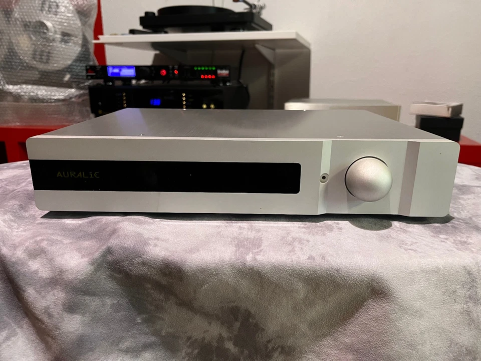 AURALiC Vega USB DSD DAC Verstärker
