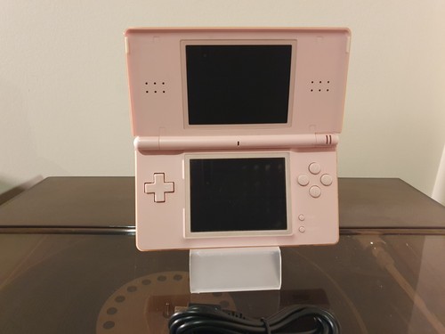 NINTENDO DS LITE CONSOLE PINK TESTED & WORKING WITH CHARGER - Picture 3 of 5