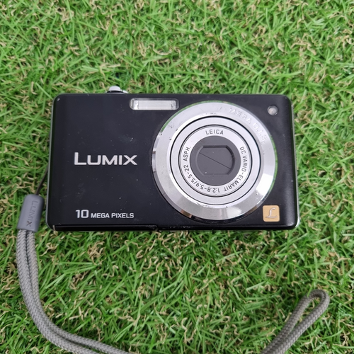 Panasonic LUMIX DMC-FS62 10.1MP Digital Camera - Black With Charger. - Picture 2 of 8