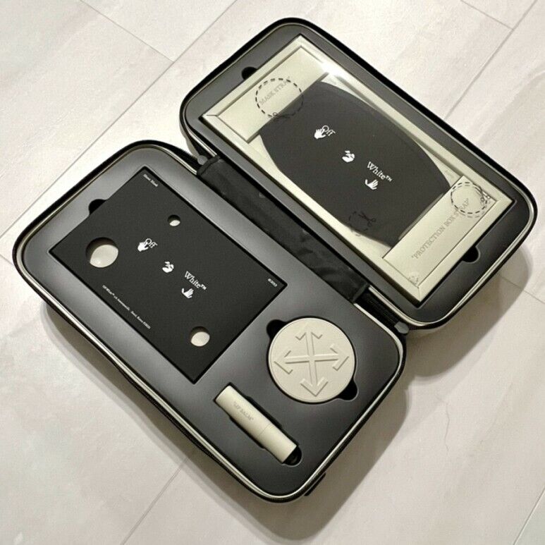 OFF WHITE x AMORE Pacific Protection Box Limited Sheet Mask OFF WHITE x AMORE Pacific Protection Box Limited Sheet Mask