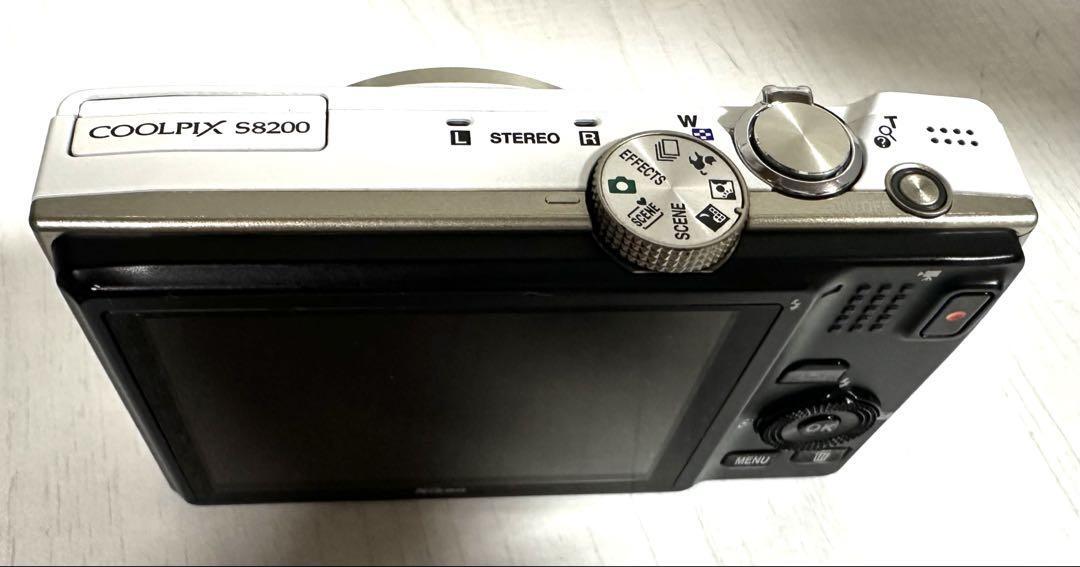 Nikon COOLPIX S8200 16.1MP Digital Camera - Black (S8200 Nikon COOLPIX S8200 16.1MP Digital Camera - Black (S8200