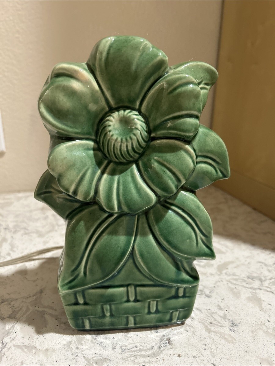 MCCOY Art POTTERY Sunflower Flower In Basket TV Lamp Works 7” Wide