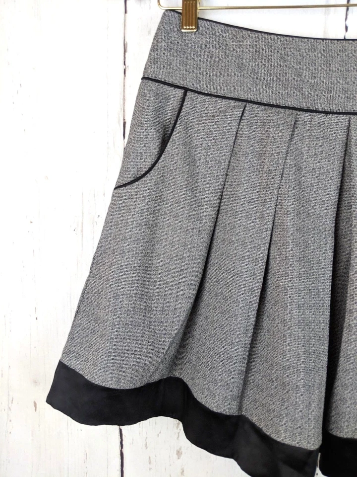 女式 MAURICES 百褶裙大号灰色圆形喇叭 L 口袋 — 第 2/4 张图片