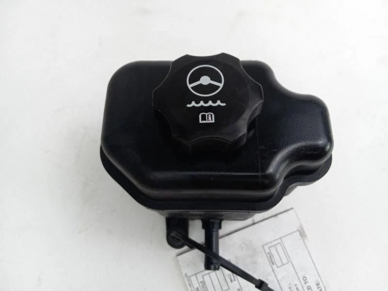 Chevrolet Traverse 2009 depósito de dirección asistida Foto 2 de 4