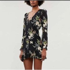 Reformation Elenor Mini Dress in Isabella Black Floral Cutout Back Size 4