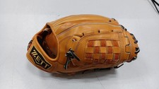 ZETT Soft Pitcher Glove BRGB30566 in Leather, Used