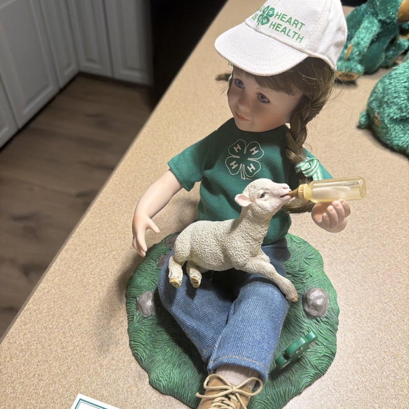 Emily The First 4-H Collector Doll Danbury Mint Porcelain Original Certificate