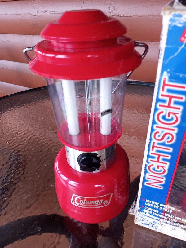 Coleman Twin Tube Fluorescent Lantern NIGHTSIGHT 5344C700 Camping Lamp Light