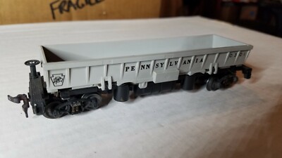 J3 LIONEL HO scale 0301 PENNSYLVANIA RR COAL SIDE DUMP CAR