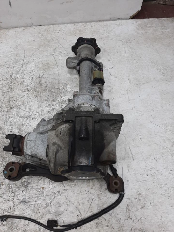 2019 CHEVROLET SUBURBAN1500 Differential Carrier Front 3.08 Ratio Fits 15-20 Foto 2 de 4