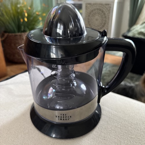The Sharper Image Citrus Juicer 5 Cup Juice Extractor - Picture 1 of 7