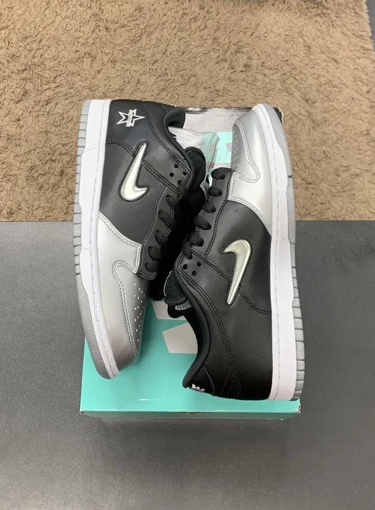 Size 8.5 - Nike SB Dunk Low Supreme Jewel Swoosh Silver | eBay