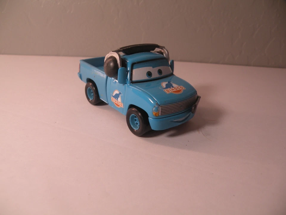 Disney Pixar Cars - ROGER WHEELER DINOCO CREW CHIEF - 1:55 Scale Diecast - Image 3 of 4