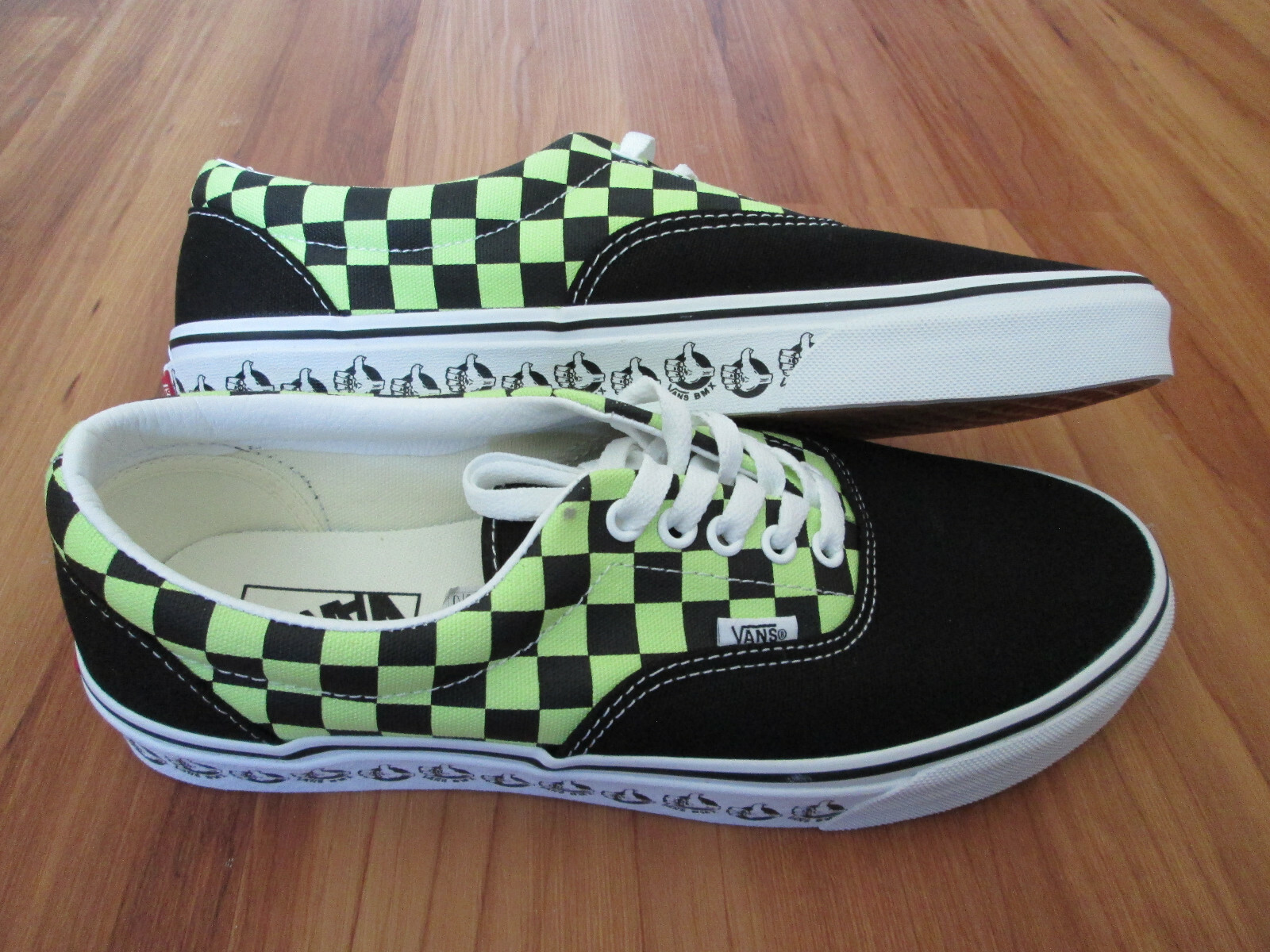 vans authentic surf