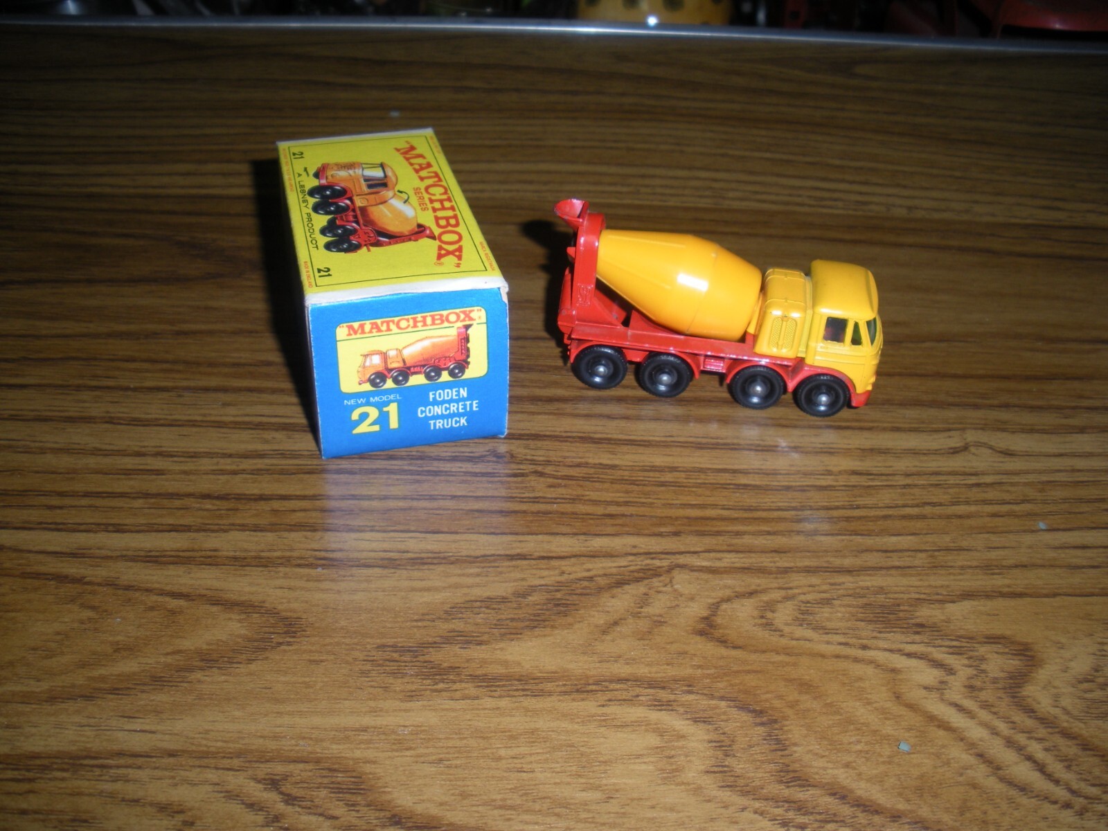 Picture 2 of 4