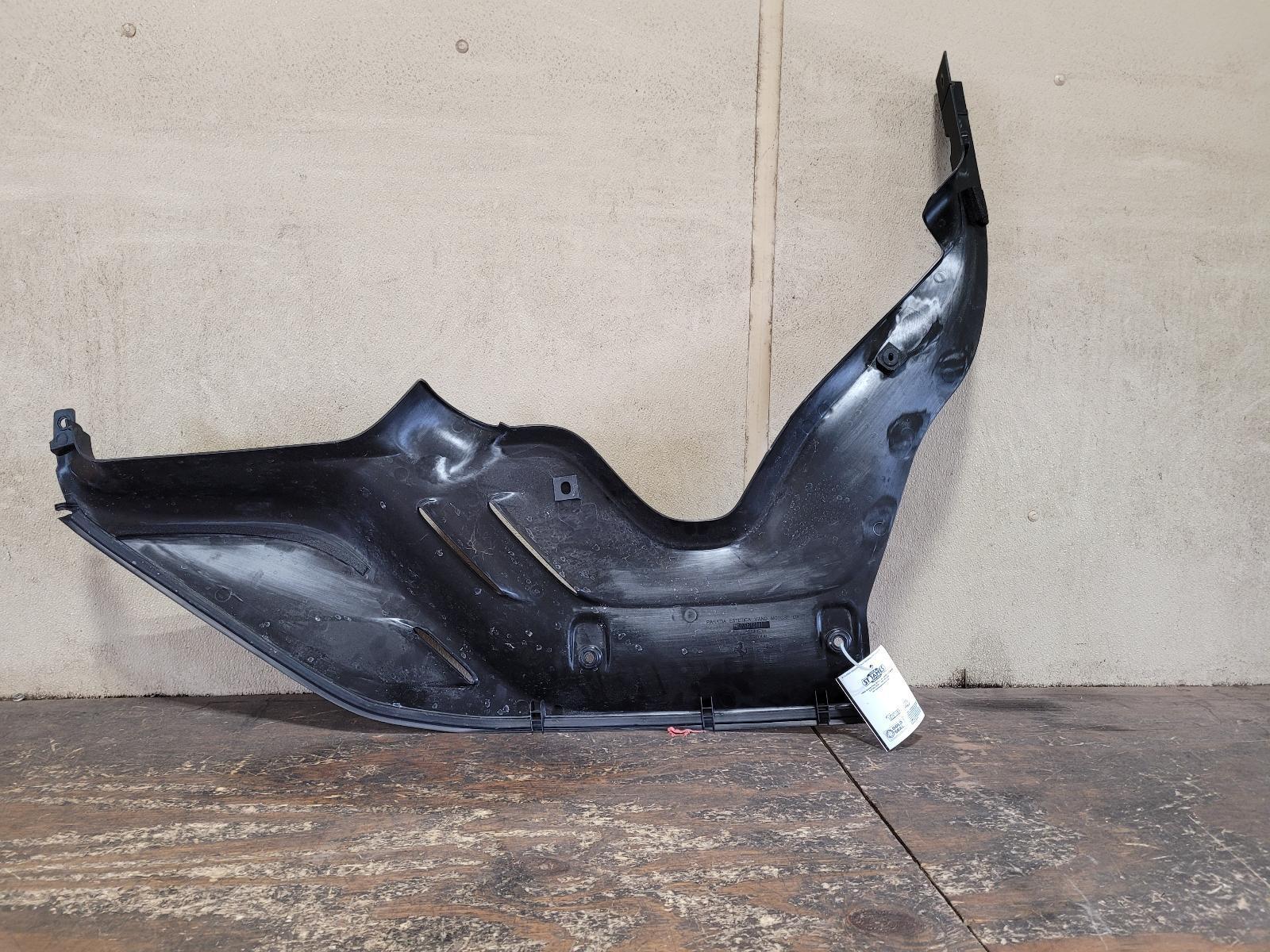 2017-2020 Ferrari Portofino OEM FRONT WHEELHOUSE, PASSENGER FRONT PART  89383300