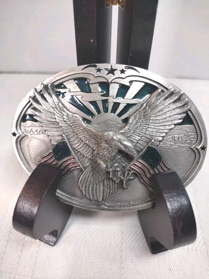 Fivela de cinto masculina exclusiva bandeiras de águia careca esmalte azul-petróleo EUA bergamota T-256 980106 - Imagem 3 de 4