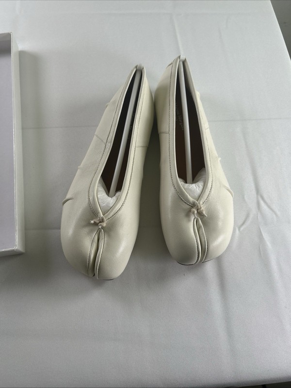 Maison Margiela Flats Tabi White