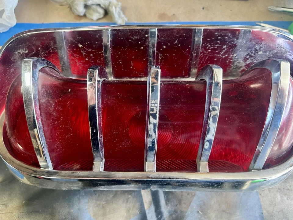 1961 Buick Lesabre задний фонарь руководство R4-61 с ребрами - Изображение 2 из 4