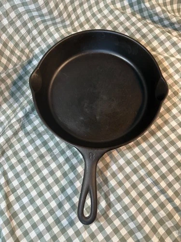 Vintage Wagner Ware No 8 (1058) Cast Iron Skillet Fine Finish Ex Restored Cond
