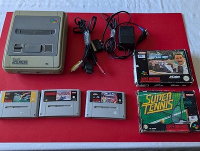 Retro Super Nintendo Spiele Konsole mit 5 Spielen, 2 davon in OVP !!!