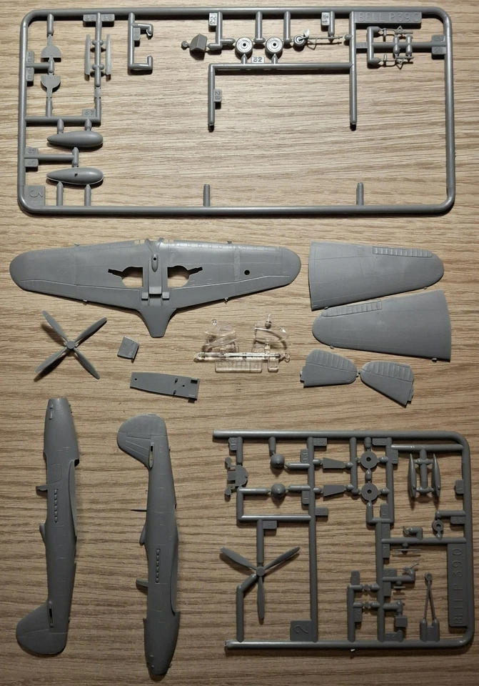 BELL P-39 Q AIRACOBRA 1:72 HELLER Kit di montaggio no scatola originale - Immagine 3 di 3