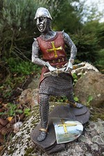 15107 V  FIGURINE  STATUETTE CHEVALIER  ARMURE CROISE TEMPLIER  MEDIEVAL DERNIER