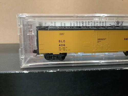 San Luis Central N Scale 52' 2" Plug Door Steel Express Reefer MTL 05200100 MINT - Picture 2 of 7