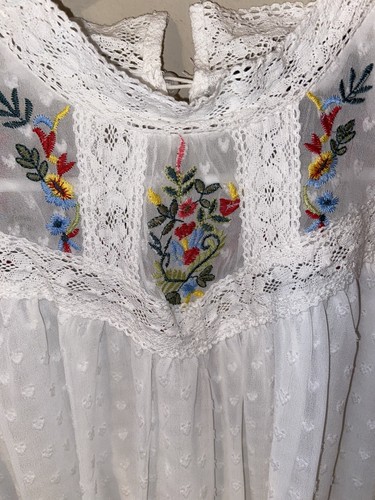 Floral embroidered eyelet Cream lace dress S NWT - 第 3/10 張圖片