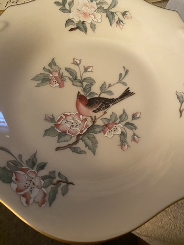 Lenox Serenade dish with bird and flowers also has handles - Picture 2 of 3