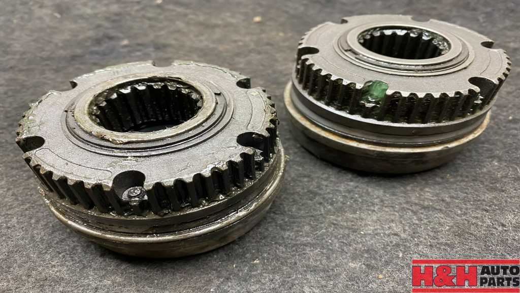 Front Spindle/Knuckle Spindle Auto-locking With ABS Fits 95-96