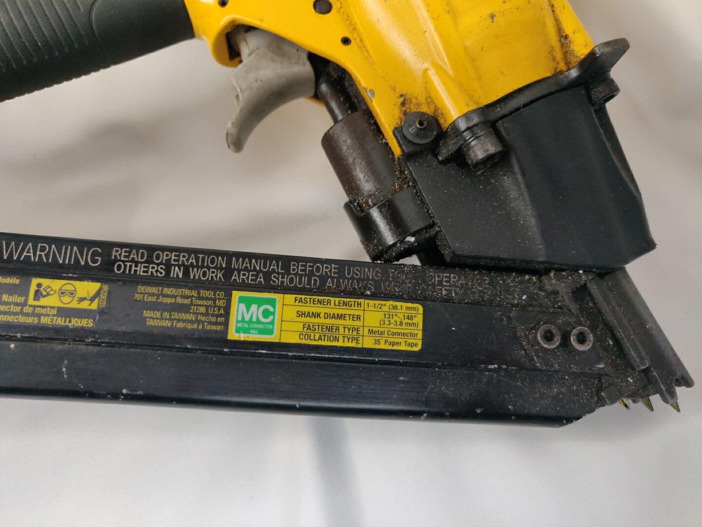 DeWalt DWMC150 35Degree Pneumatic Metal Connector Nailer 7171 TOOL