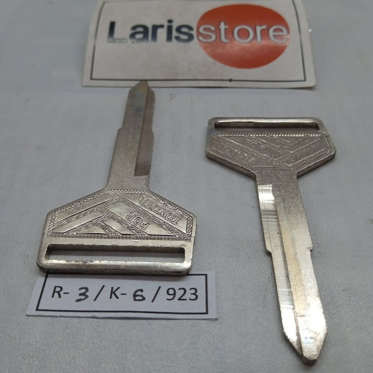 2x Toyota 4Runner Celica Truck Land Cruiser MR2 Supra Key Blank
