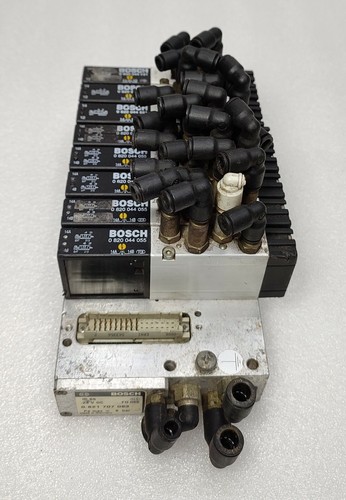 BOSCH PNEUMATIC SOLENOID CONTROL VALVE ASSEMBLY 0820 044 551 / 0 821 707 083 - Picture 5 of 6
