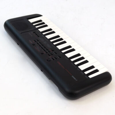 USED) Yamaha PSS-A50 PORTATONE Portable Digital Mini Keyboard