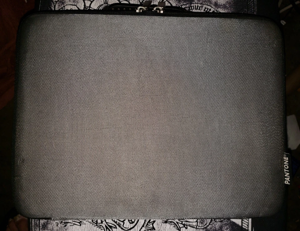 Pantone Portable Guide Studio Complete - *Portable Pantone Complete Kit* - Image 4 of 4