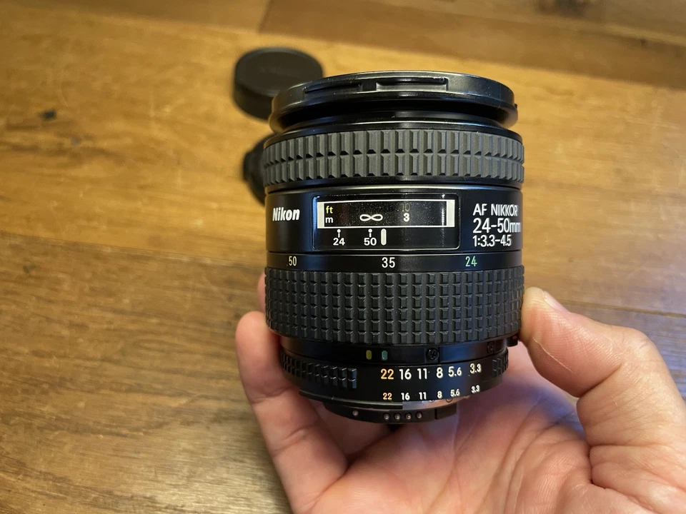 *Como nuevo* Lente gran angular Nikon AF Zoom Nikkor 24-50 mm F/3,5-4,5 de Japón Foto 2 de 4