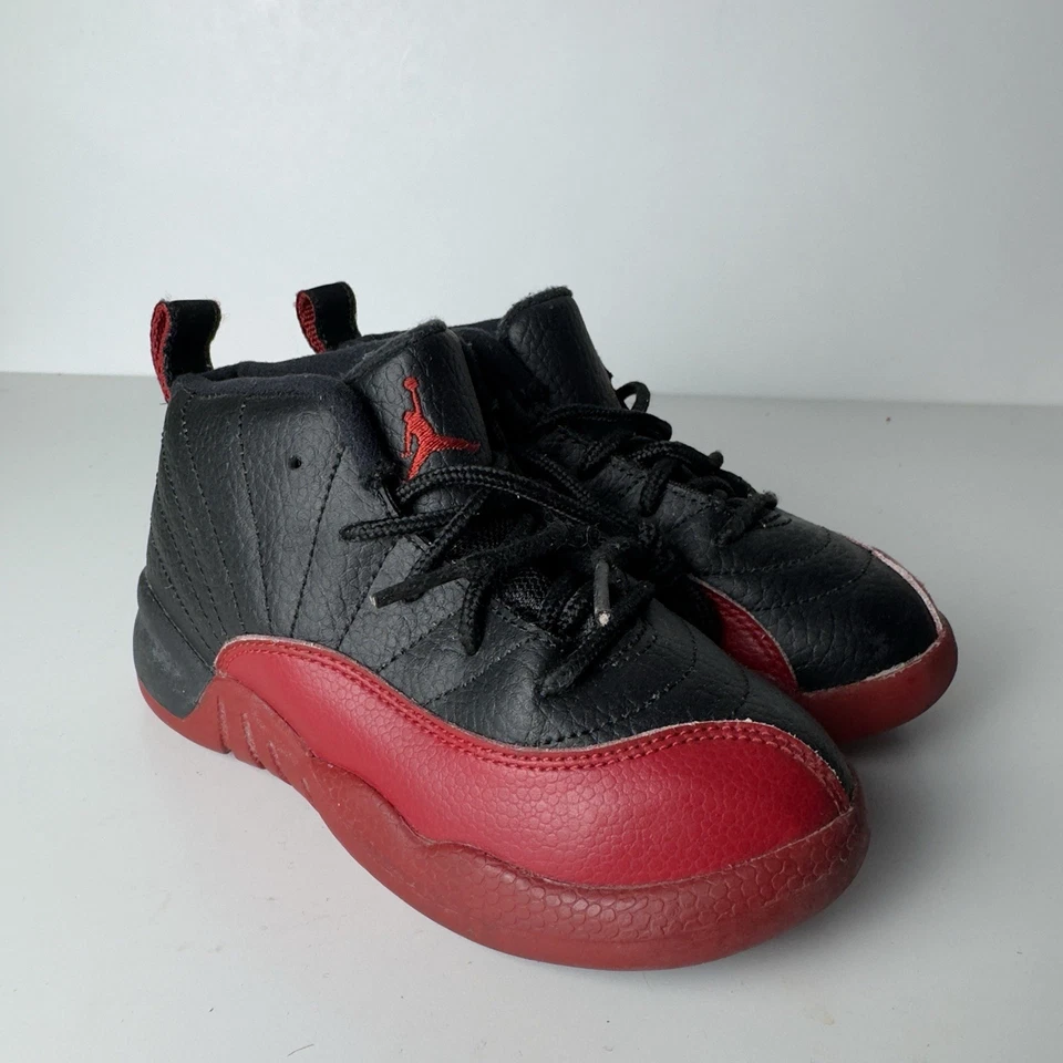 Zapatillas Nike Air Jordan 12 Retro Flu 2016 TD 850000-002 para niños pequeños 10C negras rojas Foto 2 de 4
