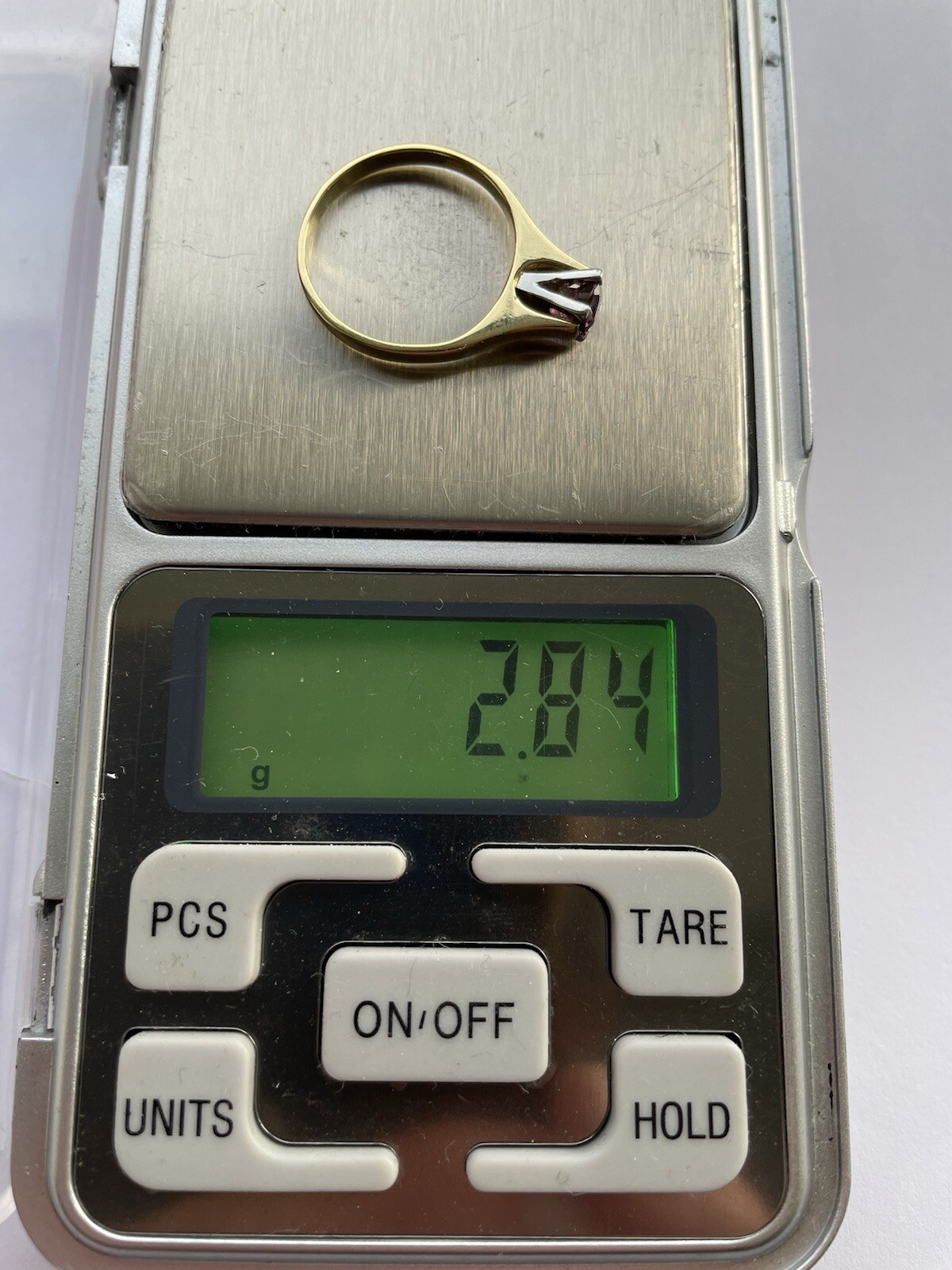 18ct Gold Ring. Ruby Solitaire - image 8